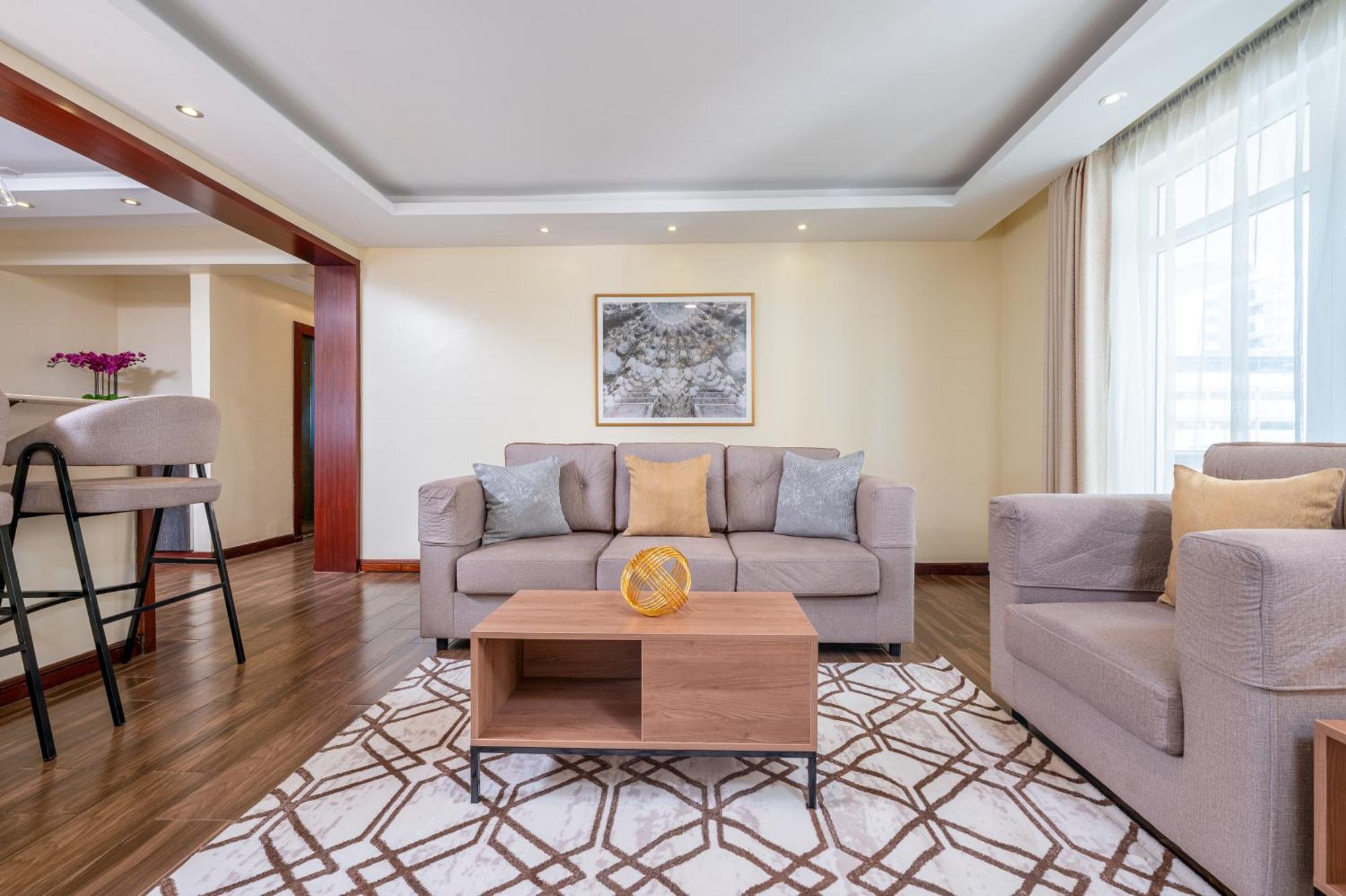 Roma Court Serviced Apartments نيروبي المظهر الخارجي الصورة